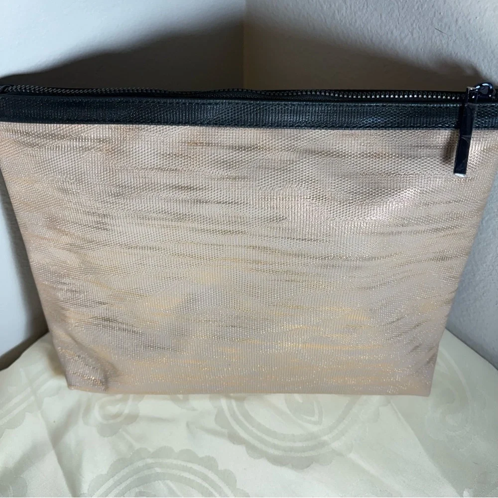 Elegant Cream Women's cosmetic Bag